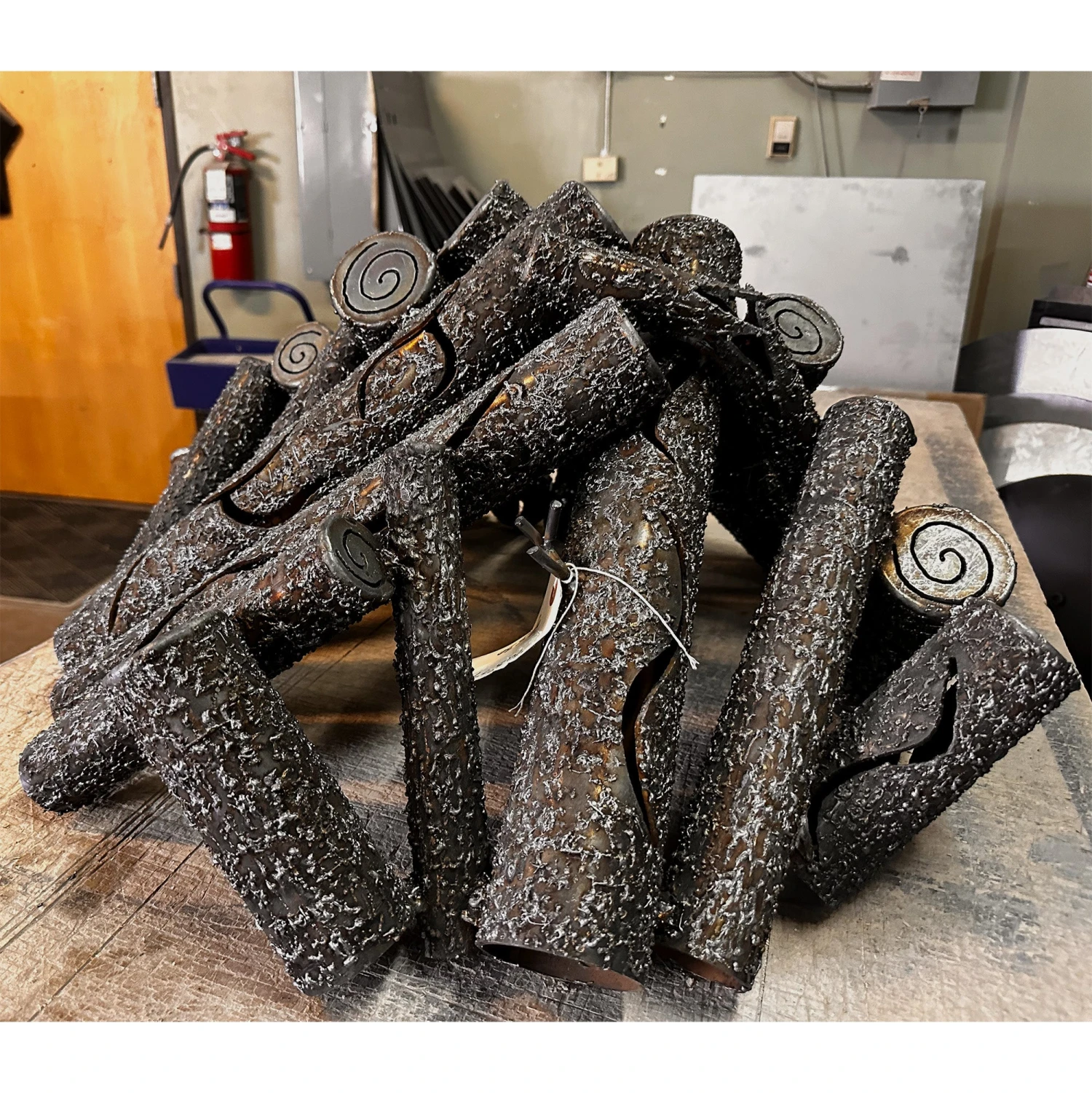 Warming Trends Steel Log Set (4 Sizes) 11 Warming Trends Steel Log Set (4 Sizes) - Image 9